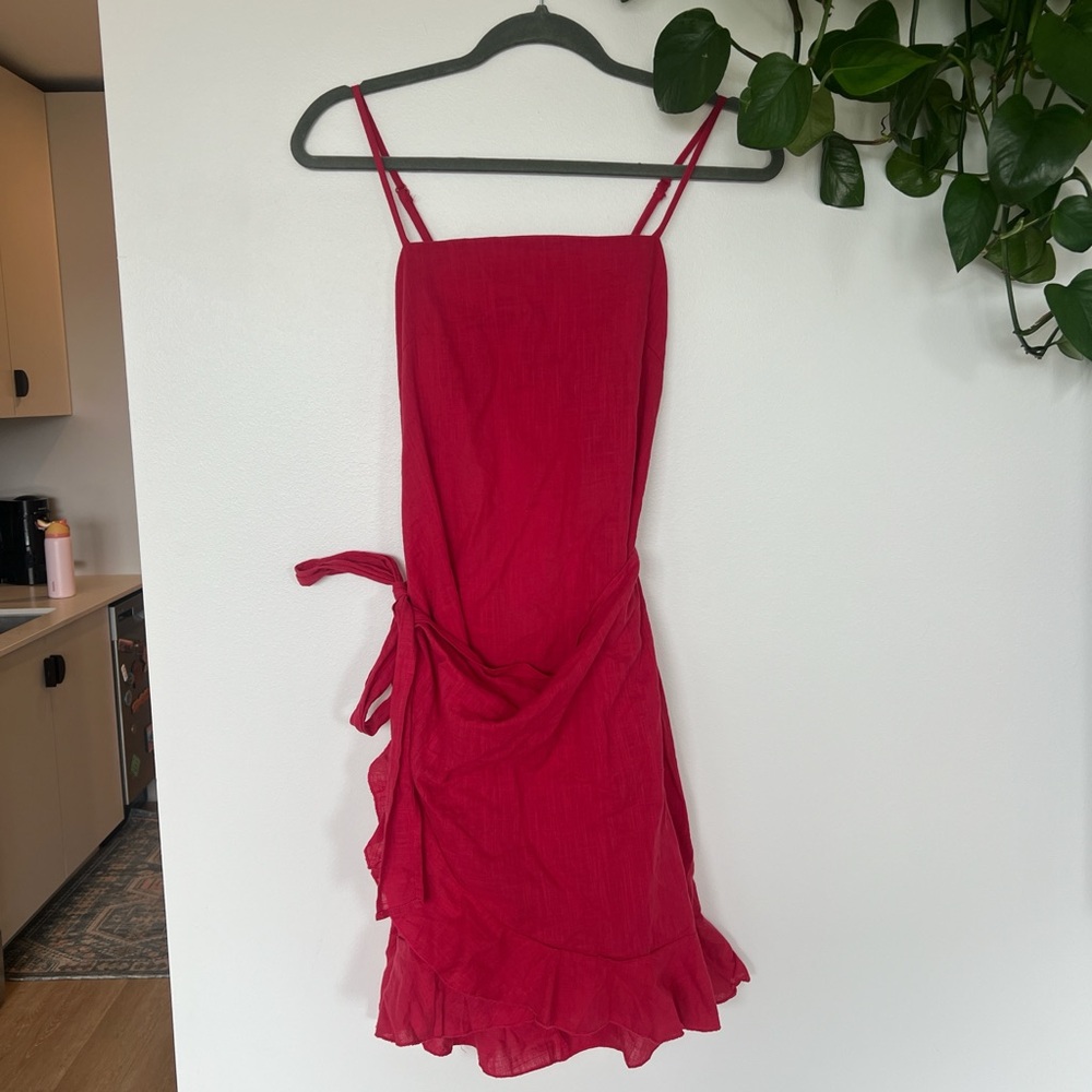 Elegant Red Sleeveless Dress